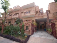 Apnayt Villa 2*