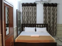 Madhur Villa Guest House 