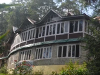 Waterfall Homestay 