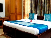 OYO Premium Near Star Mall 