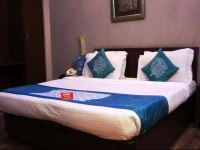 OYO Rooms Near DT Mega Mall 