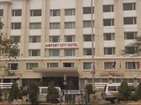 Airport City Hotel 