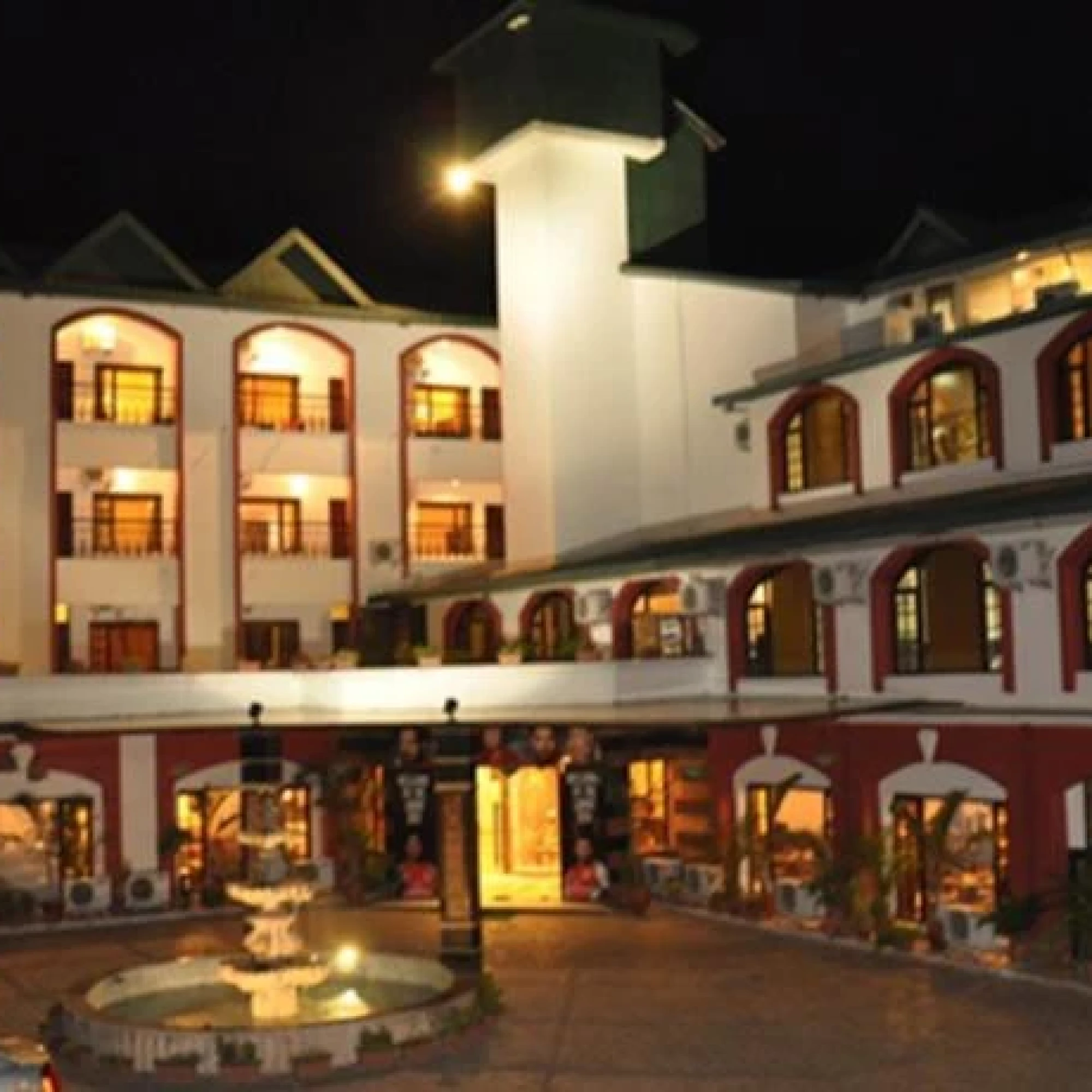 Hotel The Grand Raj 3*