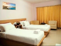 Hotel Rainbow Suites 