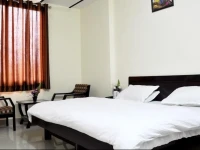 Hotel Aananda 