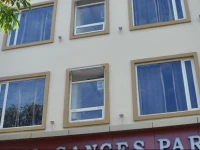 Ganges Park Hotel 