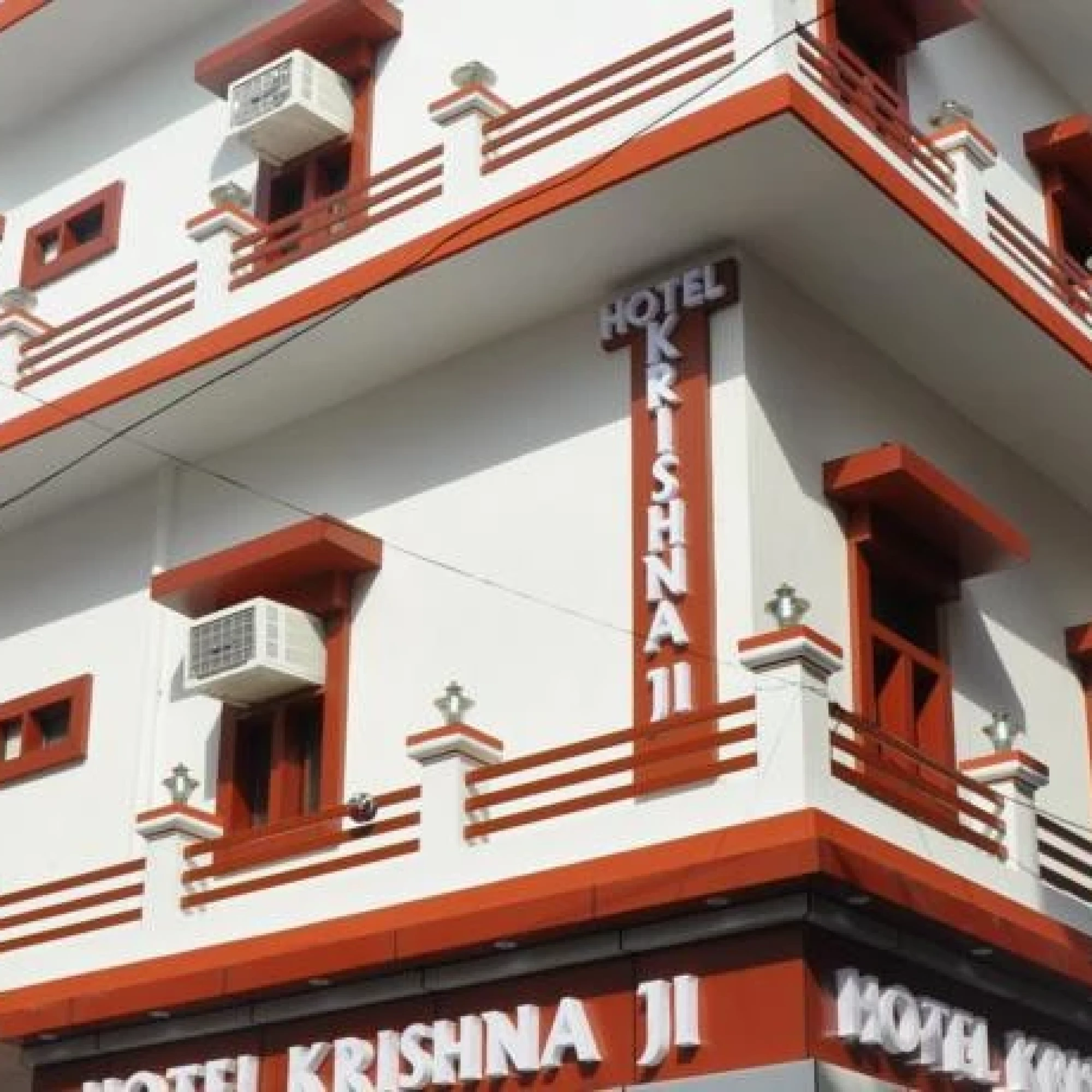 Hotel Krishna Ji 3*