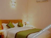 Cochin Queens Residency 1*