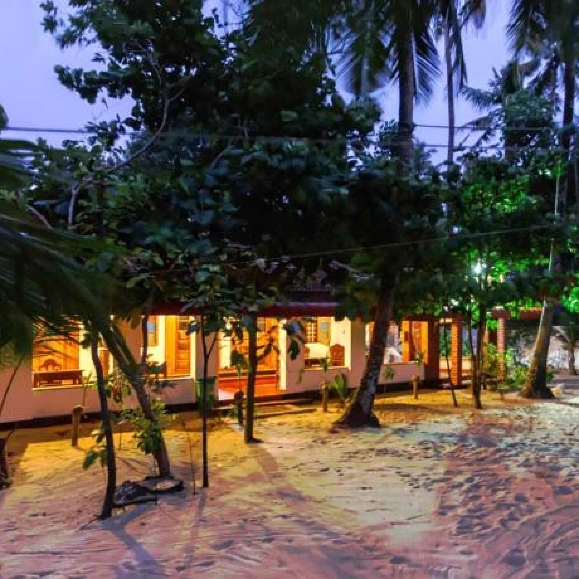 Sea Hut Homestay 3*