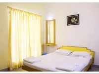 Vista Rooms at Edinstone Compound 