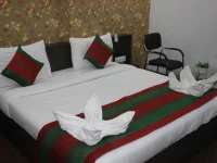 Hotel Flowers Inn 