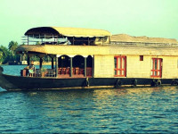 Kumarakom Heritage Houseboats