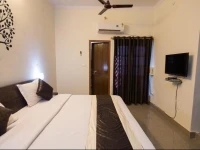 OYO Rooms Near Mayo Hospital 