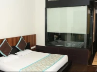 OYO Premium Mini Secretariat Ferozepur Road 