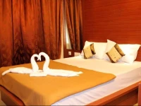 Vista Rooms at Suburban Bus Stand 