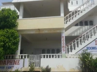 Hotel Daphne Beach Front 