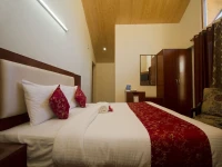 Hotel Eco Groves 