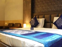 OYO Premium Junction Road Mathura 