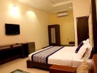 OYO Rooms Polo Ground Taxi Stand 