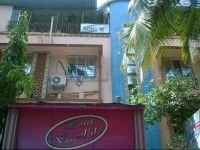 Hotel Satellite 