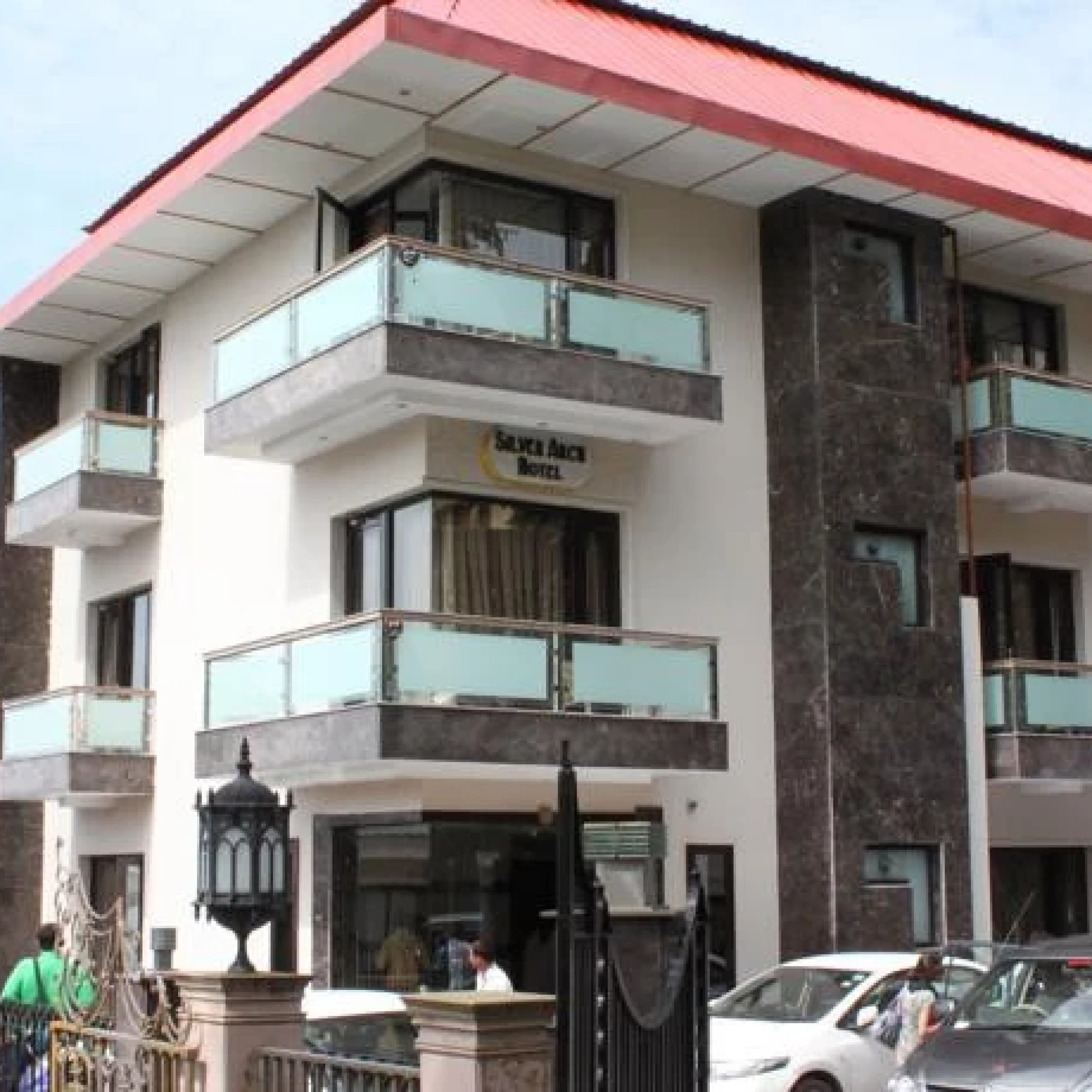 Silver Arch Hotel 3*