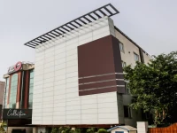 Iris Park Hotel 