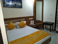 Mahesh Inn 