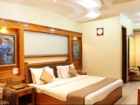 Hotel TJS Royale 