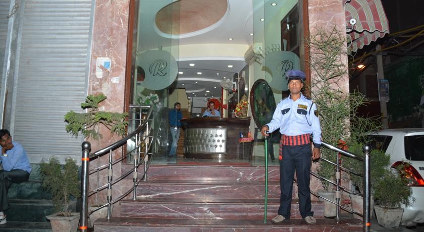 Revels Plum Hotel 