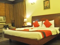 OYO Premium DLF Phase 1 