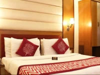 OYO Premium Near Rajendra Nagar Metro Station 