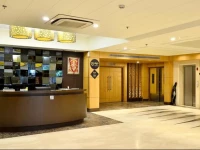 OYO Premium Rajouri Garden 