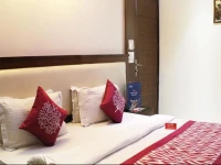 OYO Rooms Jhandewalan Metro Station 3 