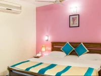 OYO Rooms New Friends Colony Crossroad 