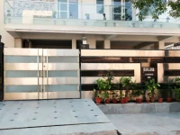 OYO Rooms Noida Botanical Garden 