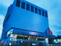 The Esquare Hotel 