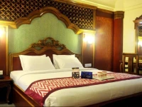 OYO Premium New Marine Drive 