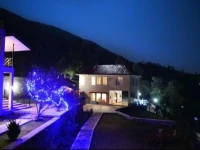 Mist n Meadows Resort 