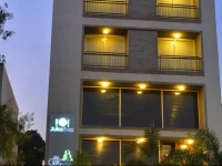The Woods Homestay 