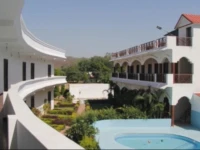 The Monals Nest Resort 