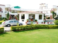 Hotel Sanctuary Resort 