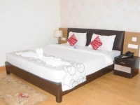 Oyster Airport Hotel 