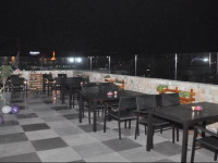 Hotel Poinisuk