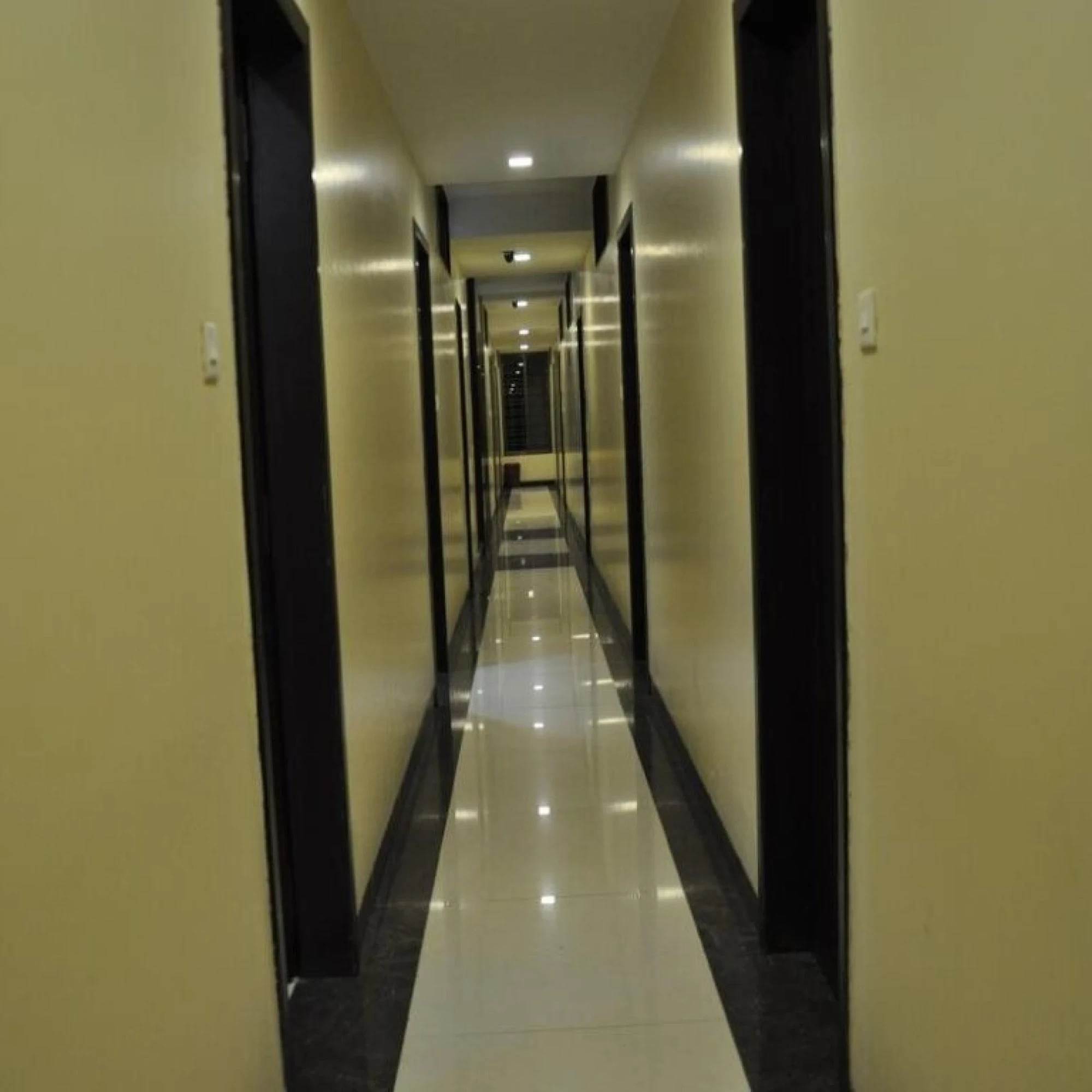 J K Palace 3*