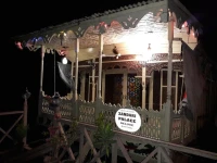 Houseboat Zaindari Palace 