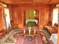 Group Of House Boat Golden Crest 