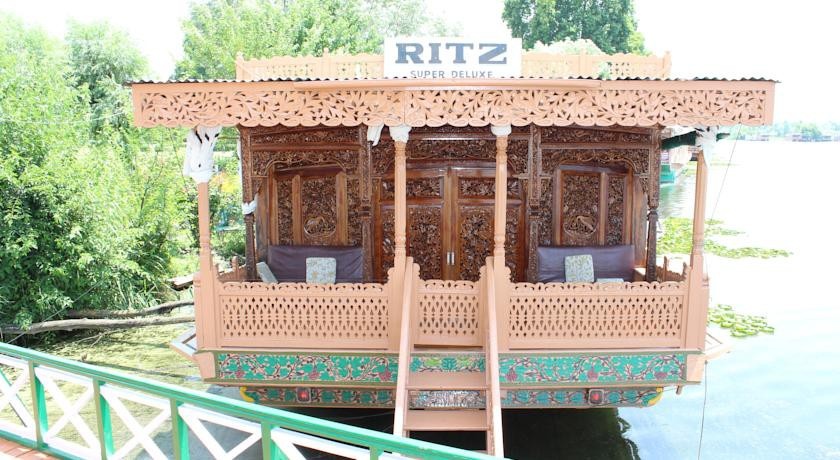 RITZ Houseboats 2*