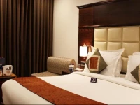 OYO Premium Sonwar Bagh 