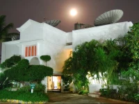 Poppys Vista Hotel 