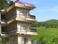 Jungle Palace Homestay 